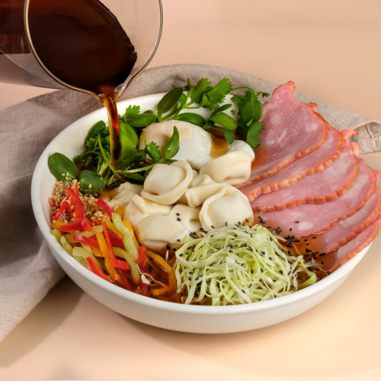 Pelmeni Soup with Ham and Vegetables